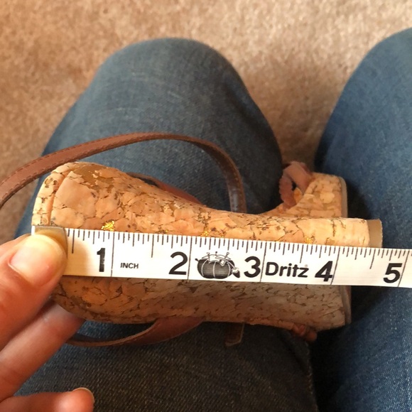 Carlos by Carlos Santana Wedges - Picture 8 of 9